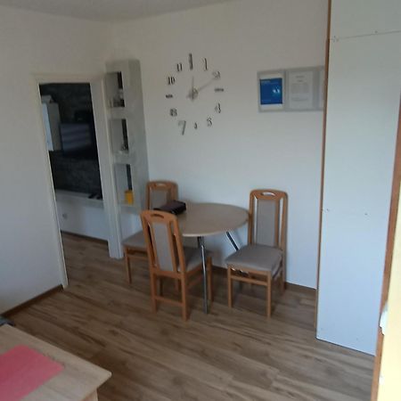 Stan Na Dan Im Apartamento Užice Exterior foto