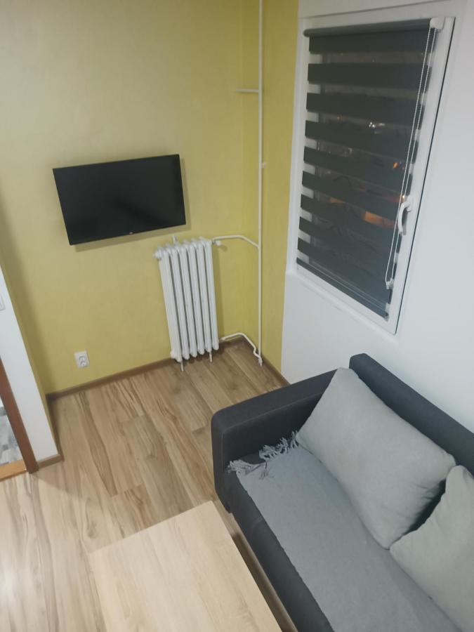 Stan Na Dan Im Apartamento Užice Exterior foto