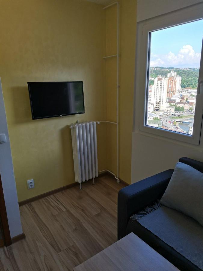 Stan Na Dan Im Apartamento Užice Exterior foto
