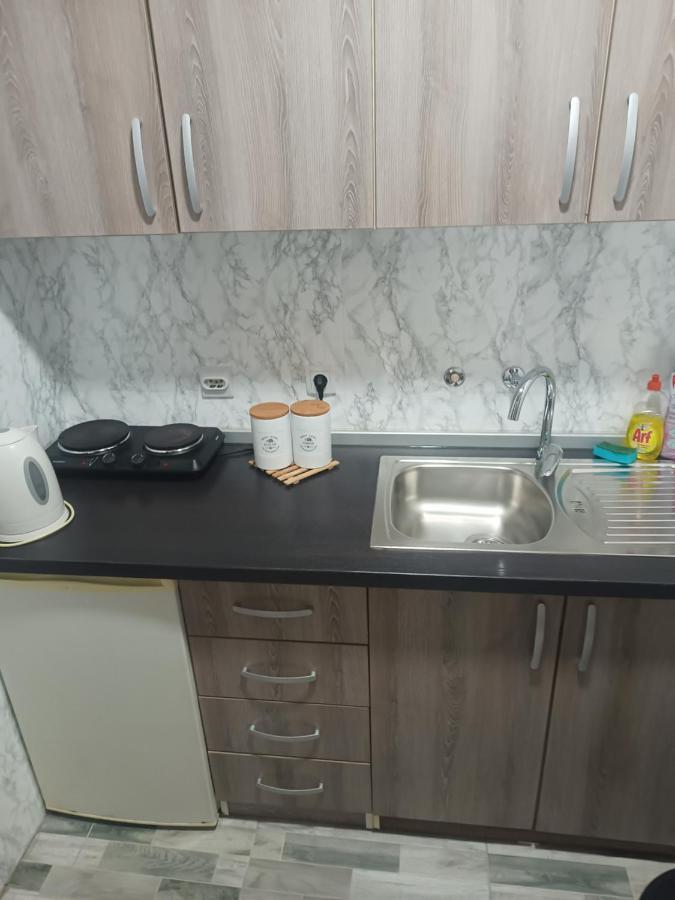 Stan Na Dan Im Apartamento Užice Exterior foto
