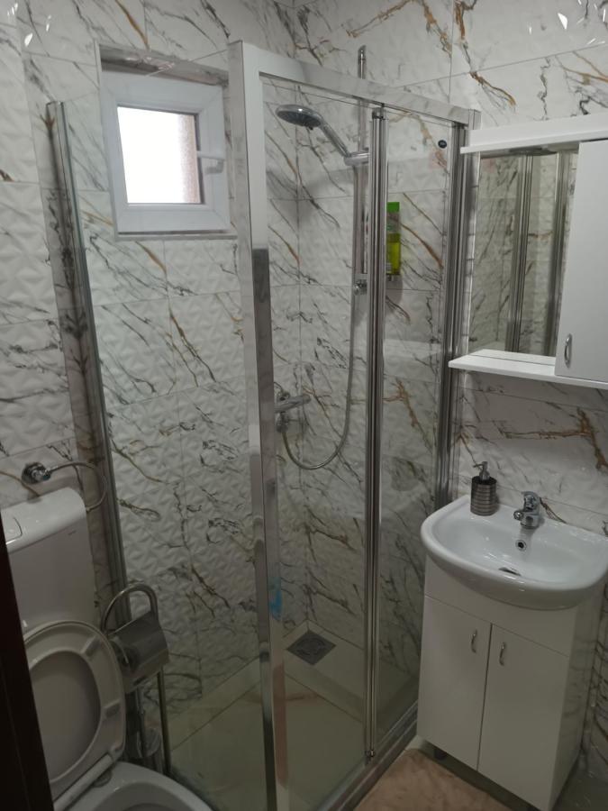 Stan Na Dan Im Apartamento Užice Exterior foto