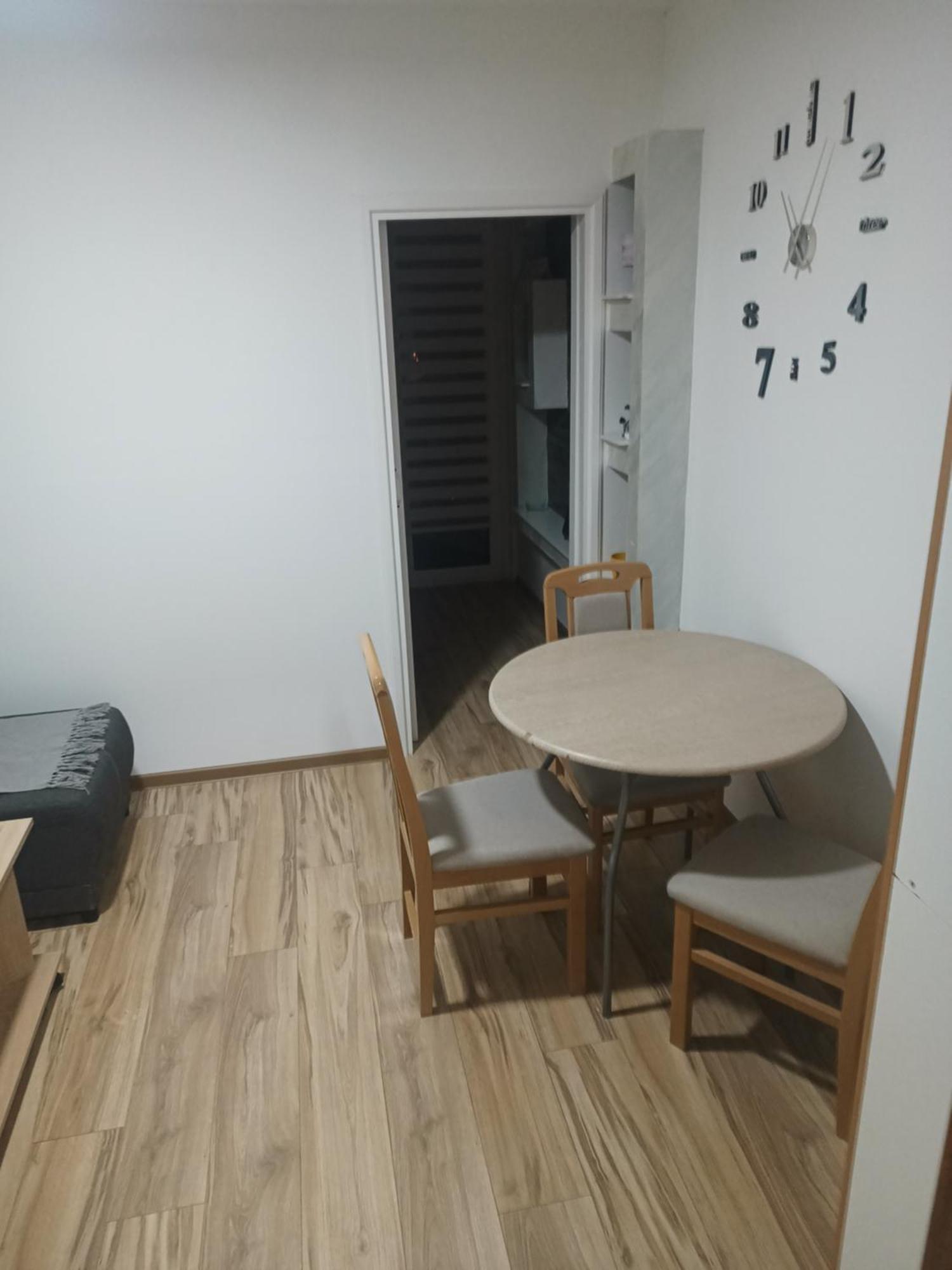 Stan Na Dan Im Apartamento Užice Quarto foto