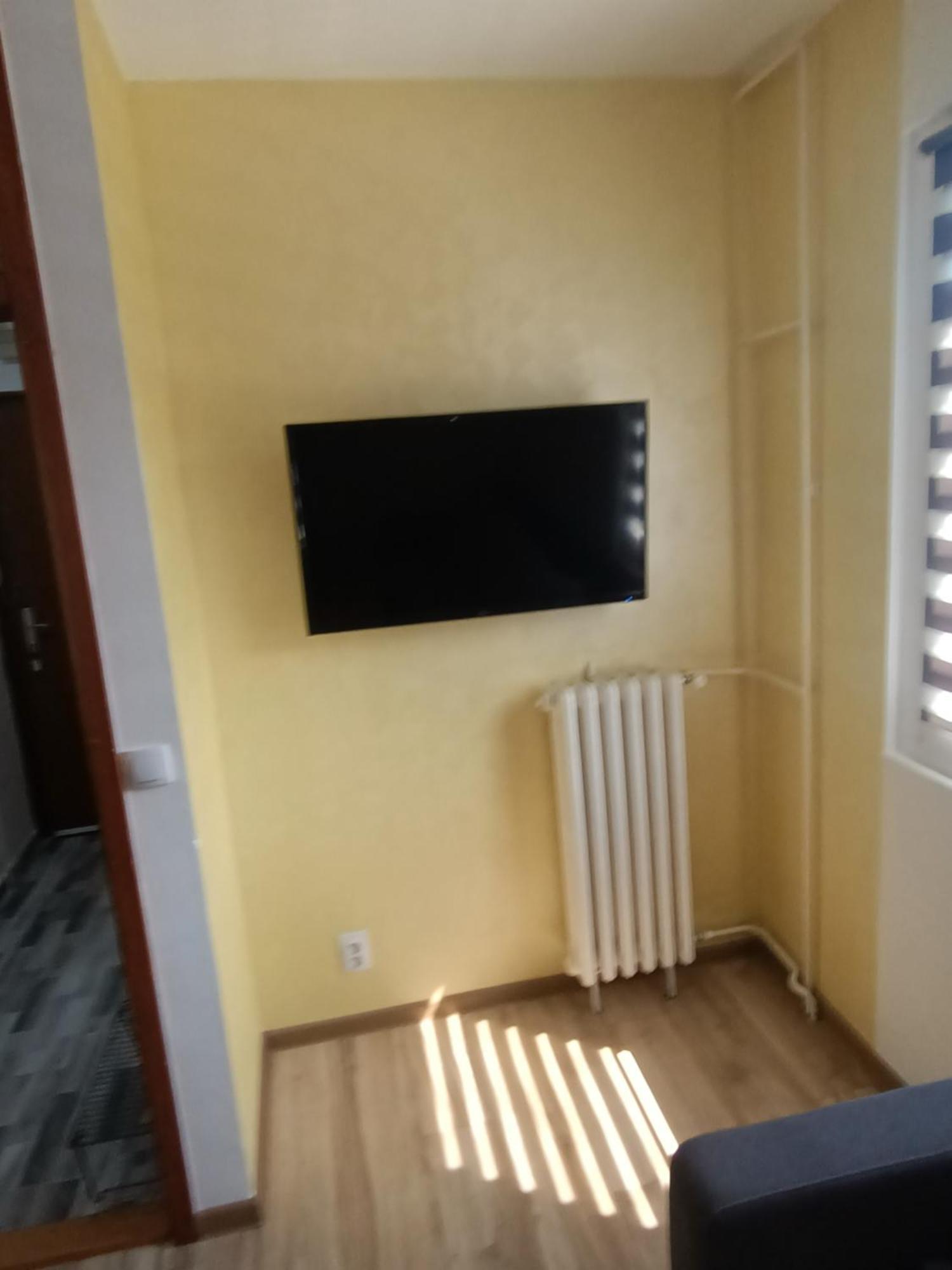 Stan Na Dan Im Apartamento Užice Quarto foto