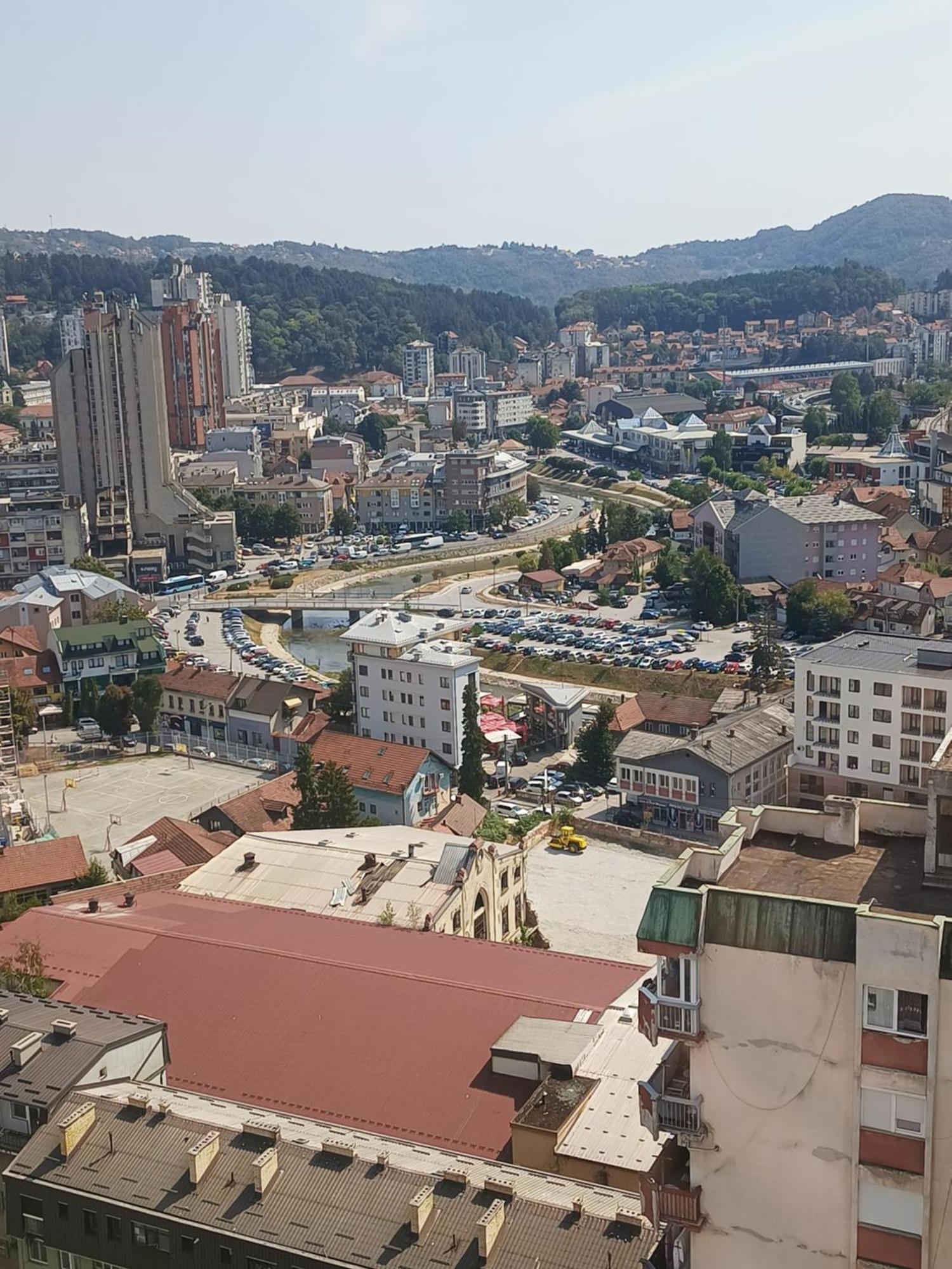 Stan Na Dan Im Apartamento Užice Exterior foto