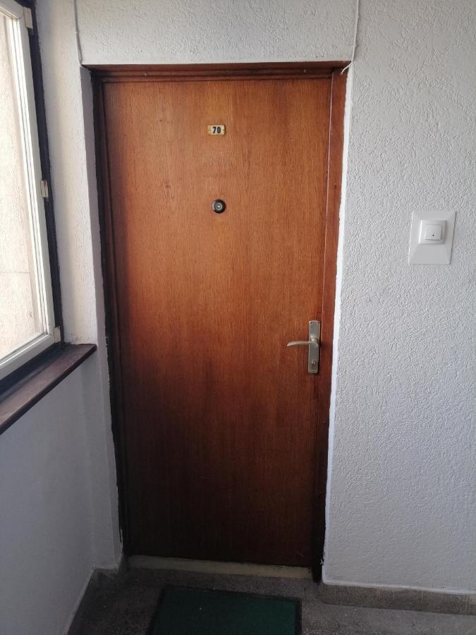 Stan Na Dan Im Apartamento Užice Exterior foto